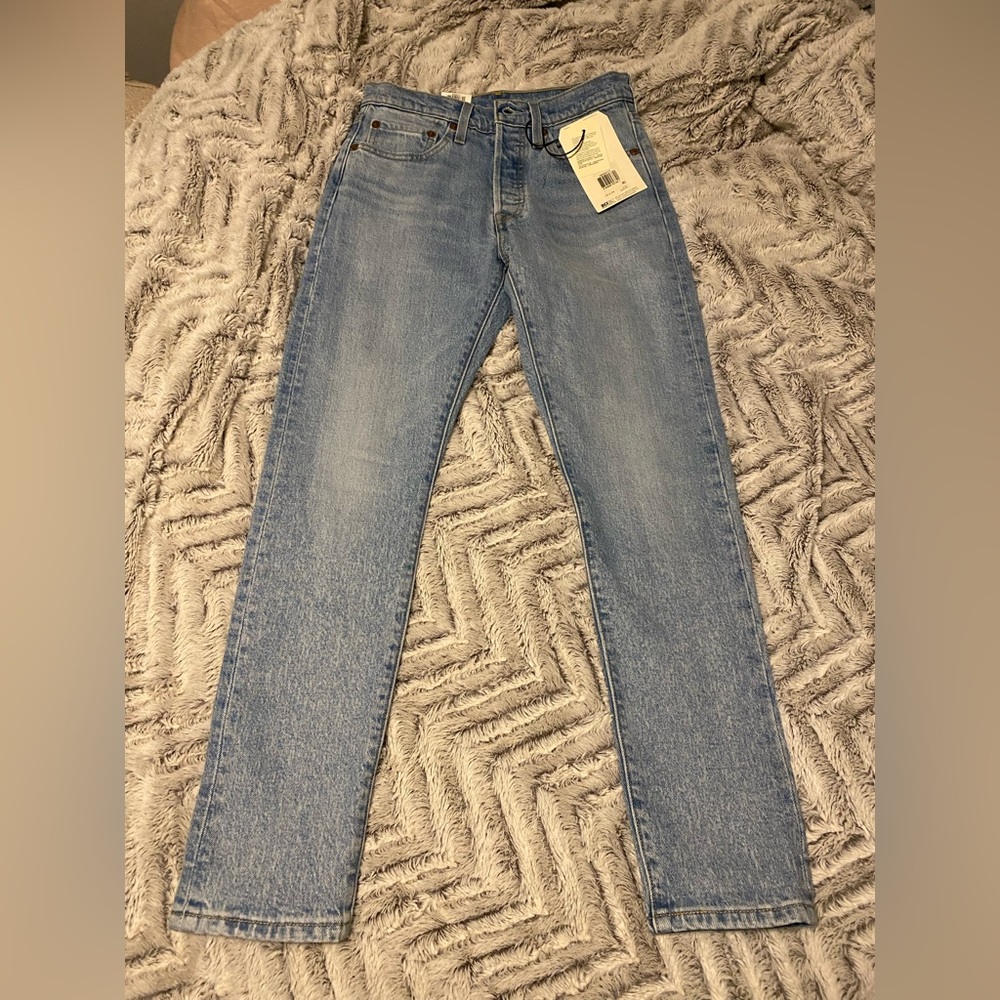 LEVI 501 Skinny Jean. Size 26x28